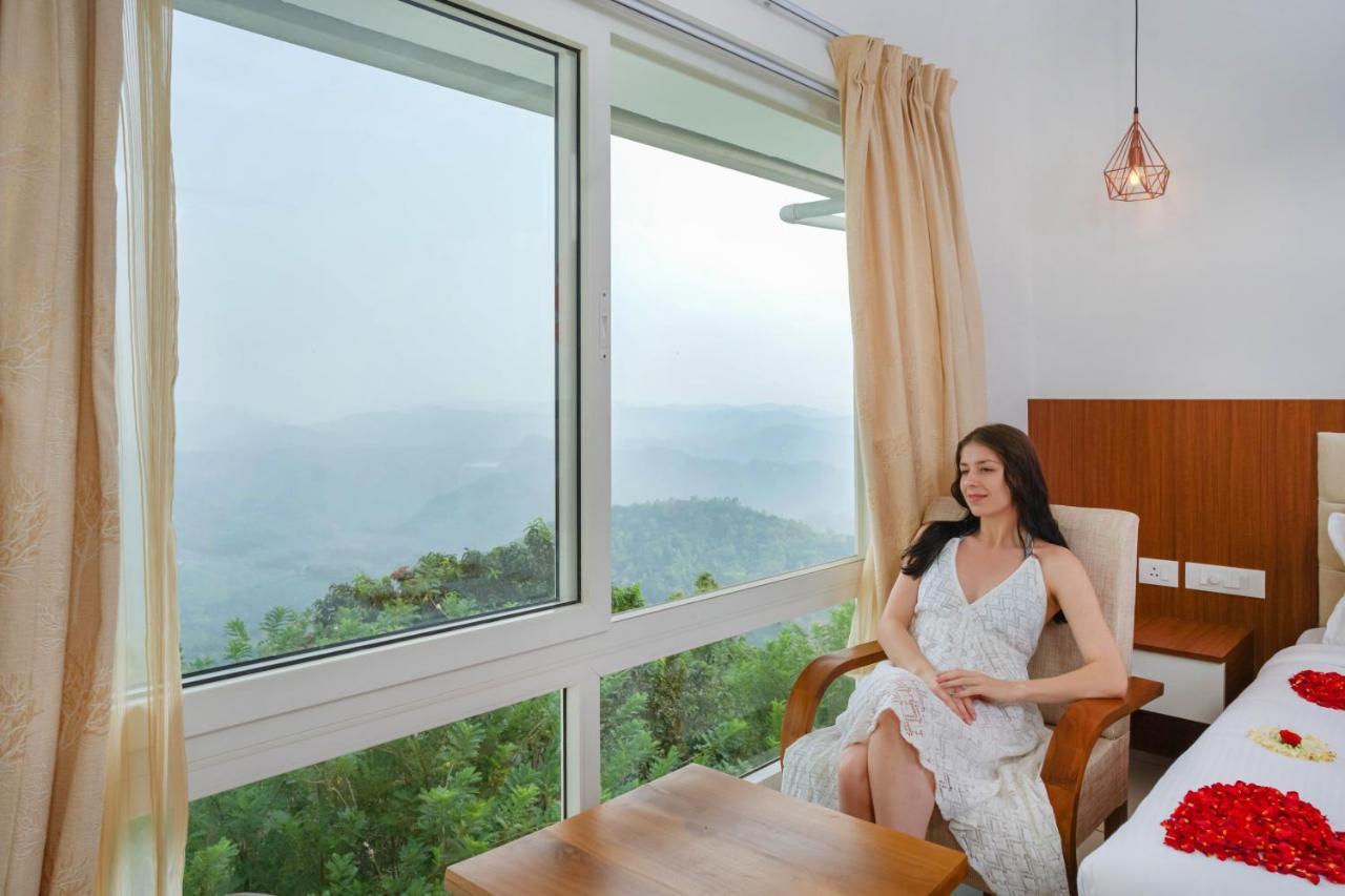 Sprise Munnar Resort And Spa ภายนอก รูปภาพ